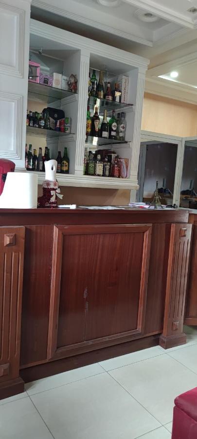 Hotel-Le-Parisien Brazzaville Ngoại thất bức ảnh